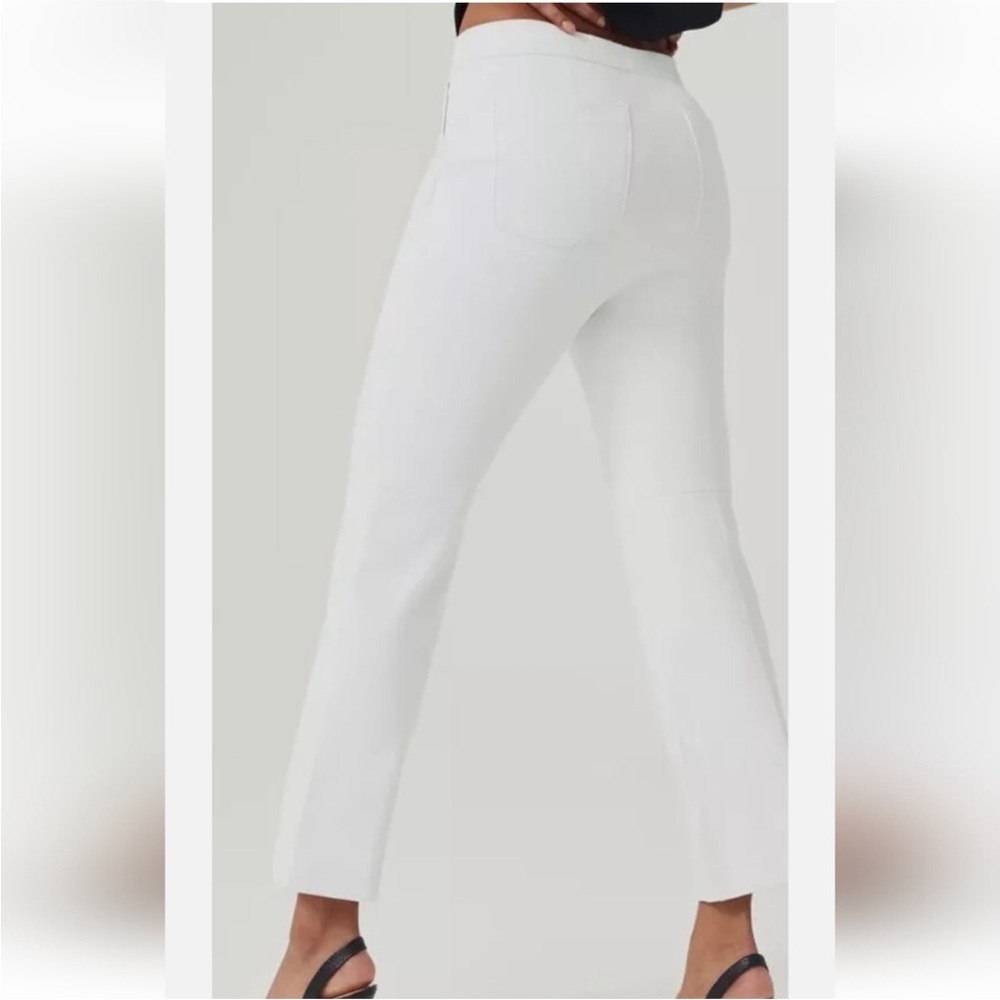 SPANX White Ankle Cropped Pants